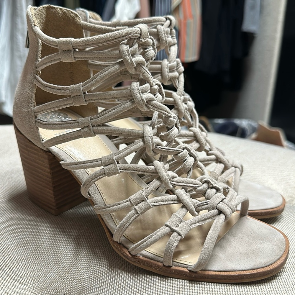 Vince Camuto Karika ankle booties size 6.5